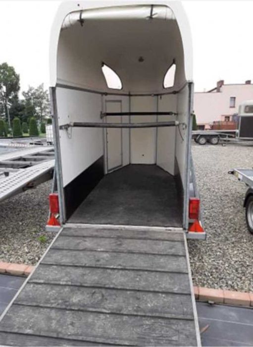 Przyczepa do przewozu koni żywych zwierząt 1.5 konna DMC 1200kg Kat. B