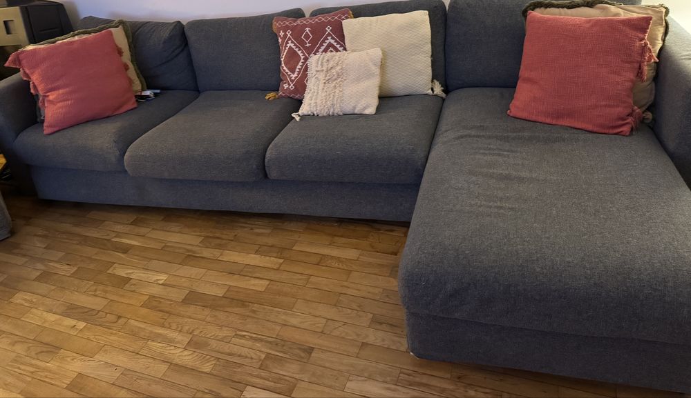 Sofa cinza com chaise longue em muito bom estado