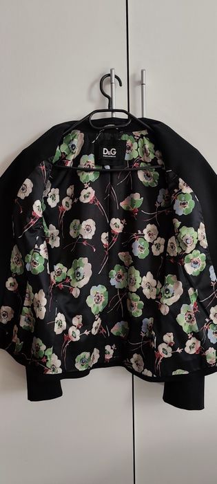 Оригінальний жакет D&G Dolce & Gabbana з квітковою підкладкою.