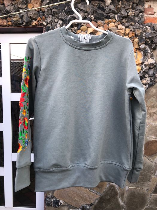 Вишиванка ,дитяча ,для дівчинка ,кофта ,вишиванка ,мережка