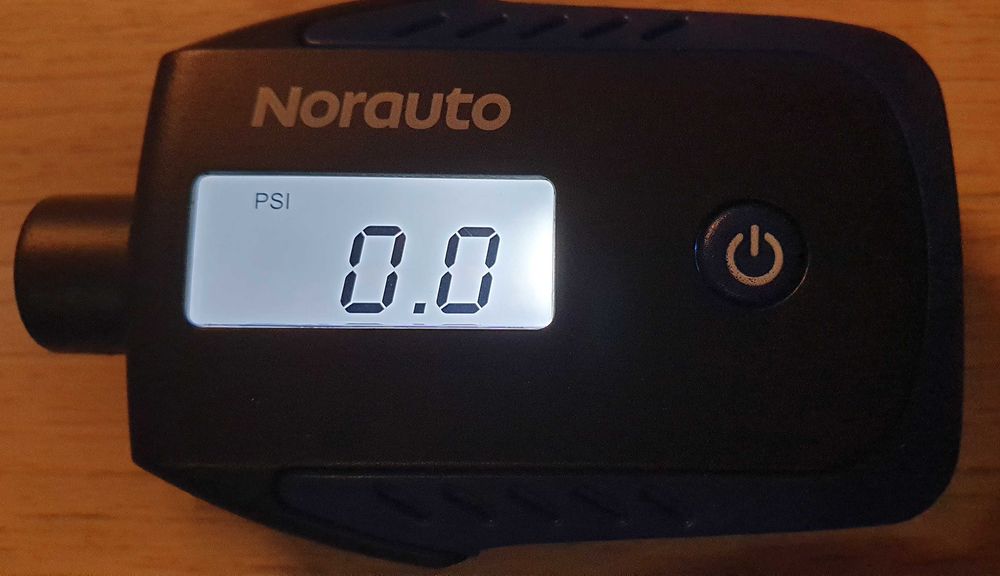 Medidor Electrónico de Pressão e Desgaste de Pneus