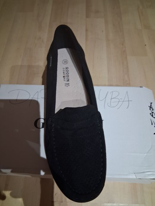 Półbuty snokersy letnie.