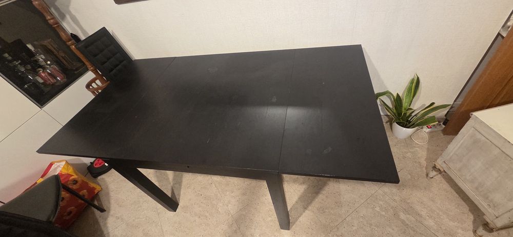 Mesa extensível IKEA BJURSTA Preta  90x90 → 170cm