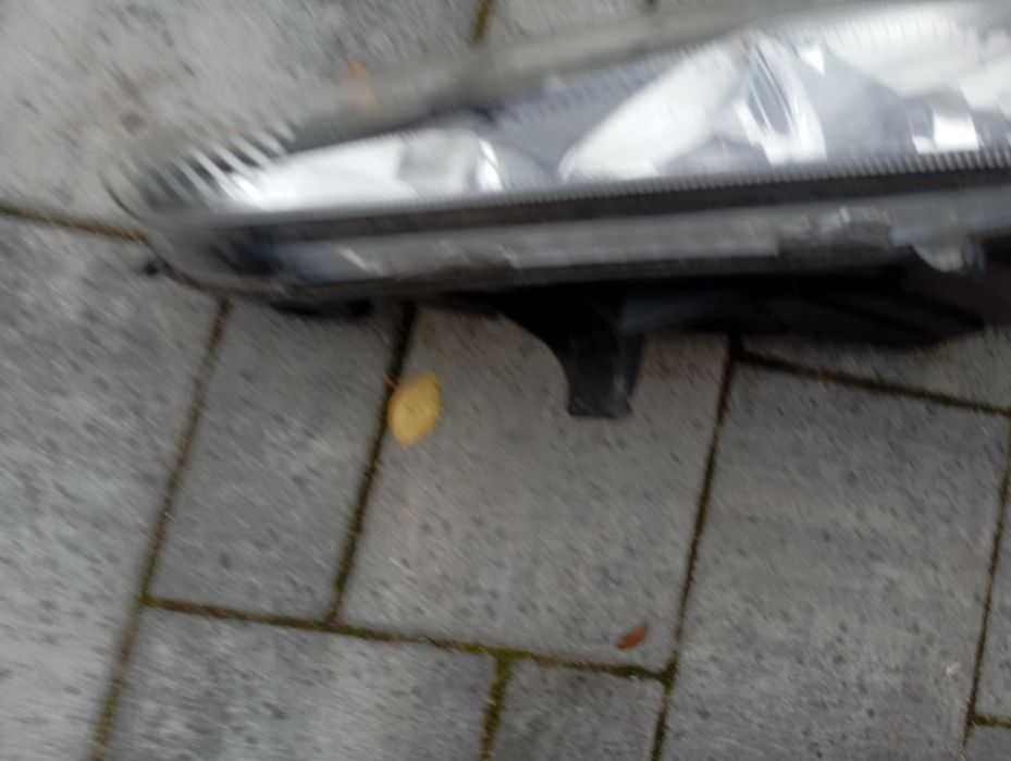 Lampa reflektor lewy przód Ford Fiesta mk7 Lift Europa