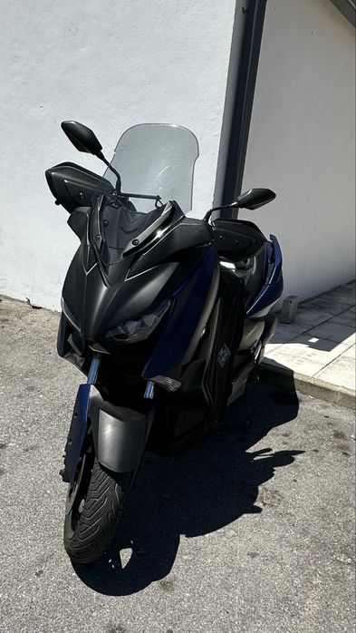 Yamanha xmax 125