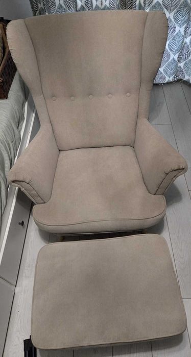 Poltrona + Apoio Strandmon