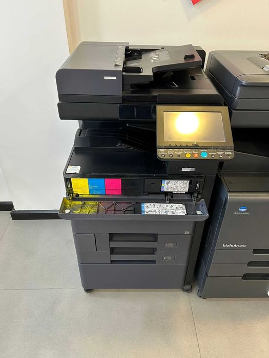 Impressora Kyocera TASKalfa 2552ci Multifunções Laser a Cores