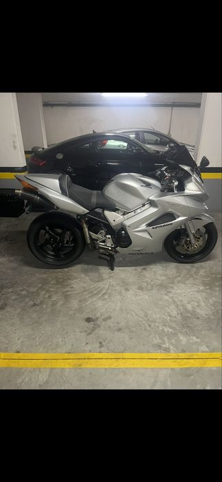 Vendo VFR 800 VTEC impecavel