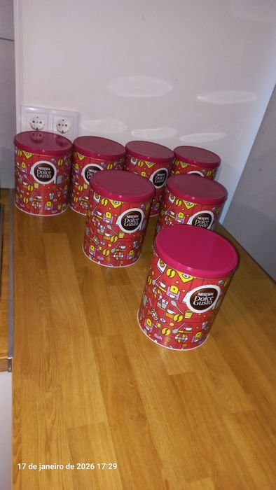 Latas com tampa 6 unidades