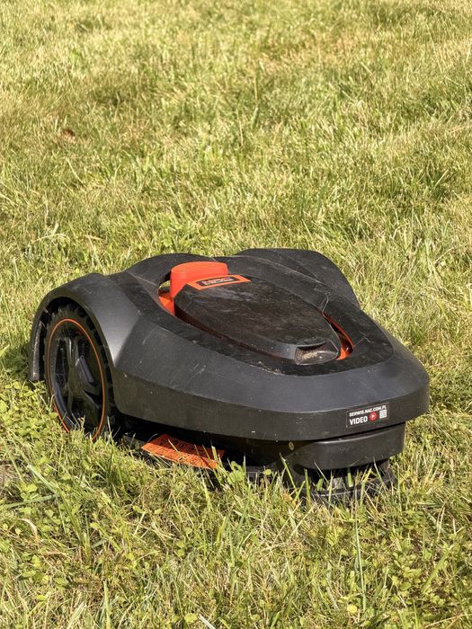 Robot koszący NAC RLM800-NG + Stacja ładowania + Zasilacz