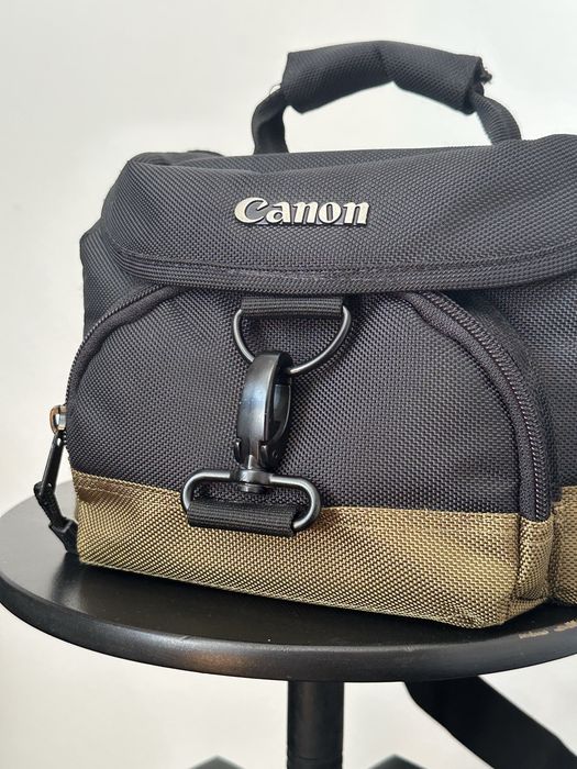 Camera fotográfica Canon 750D c/ acessórios