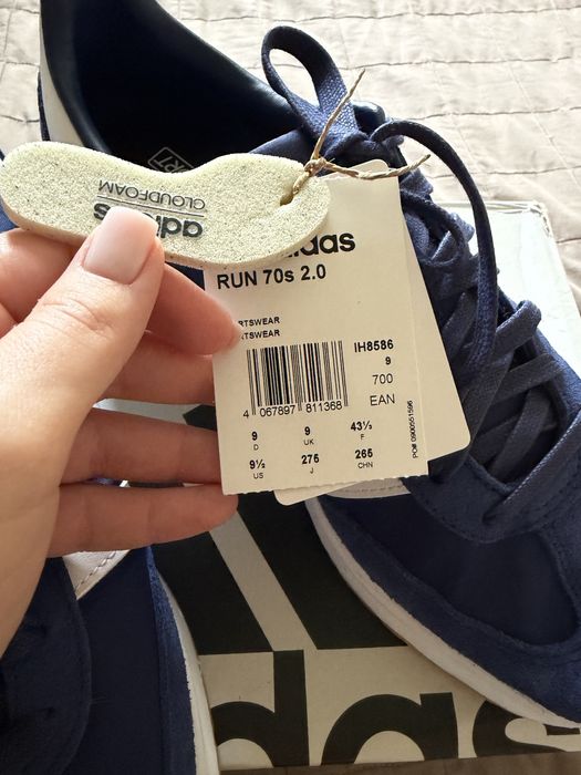 Чоловічі оригінальні кросівки adidas