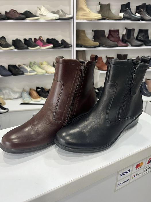 Напівчоботи жіночі