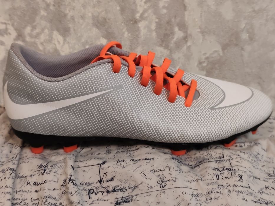 Взуття футбольне,копочки