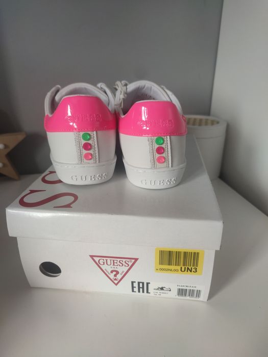 Nowe oryginalne sneakersy Guess rozm. 38