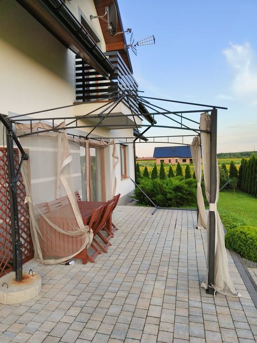 Pawilon 3x3 konstrukcja z moskitierami