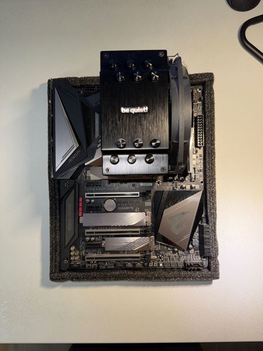 i7-9700K & Z390 AORUS ELITE　2点セット 2点セット】AORUS Z390 ELITE + i7-9700KF｜Yahoo!フリマ（旧