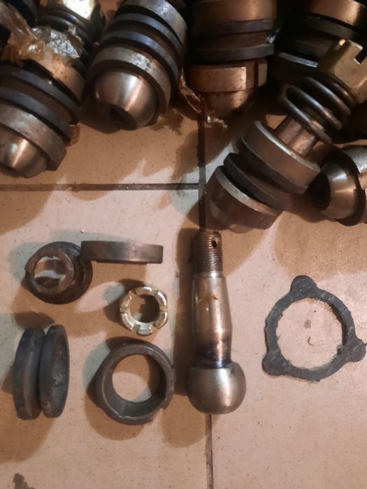Ремкомплекти наконечникив рульових тяг зил 130.131 газ .66 нові