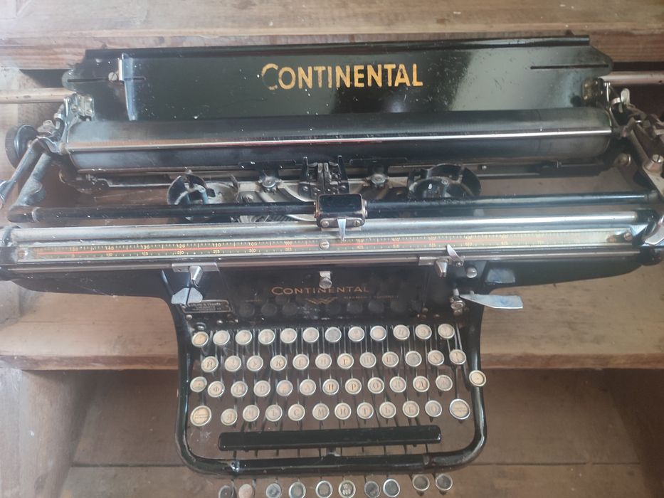 ретро друкарська  машинка