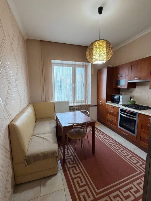 Продам 2 кімнатну квартиру.