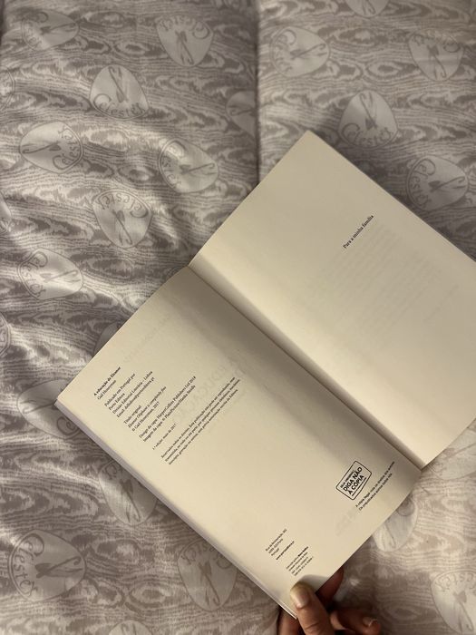 A Educação de Eleanor – Gail Honeyman