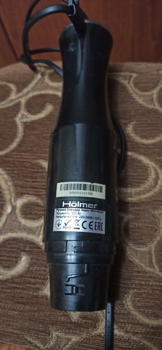 Блендер погружной Holmer HBSS-600SCB