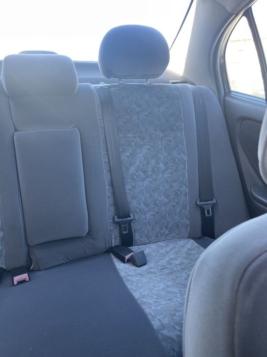 Toyota impecavel de motor e enterior