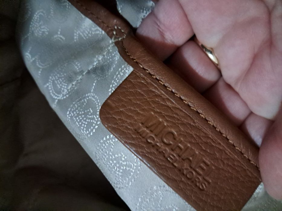 Mala de pele marca Michael kors
