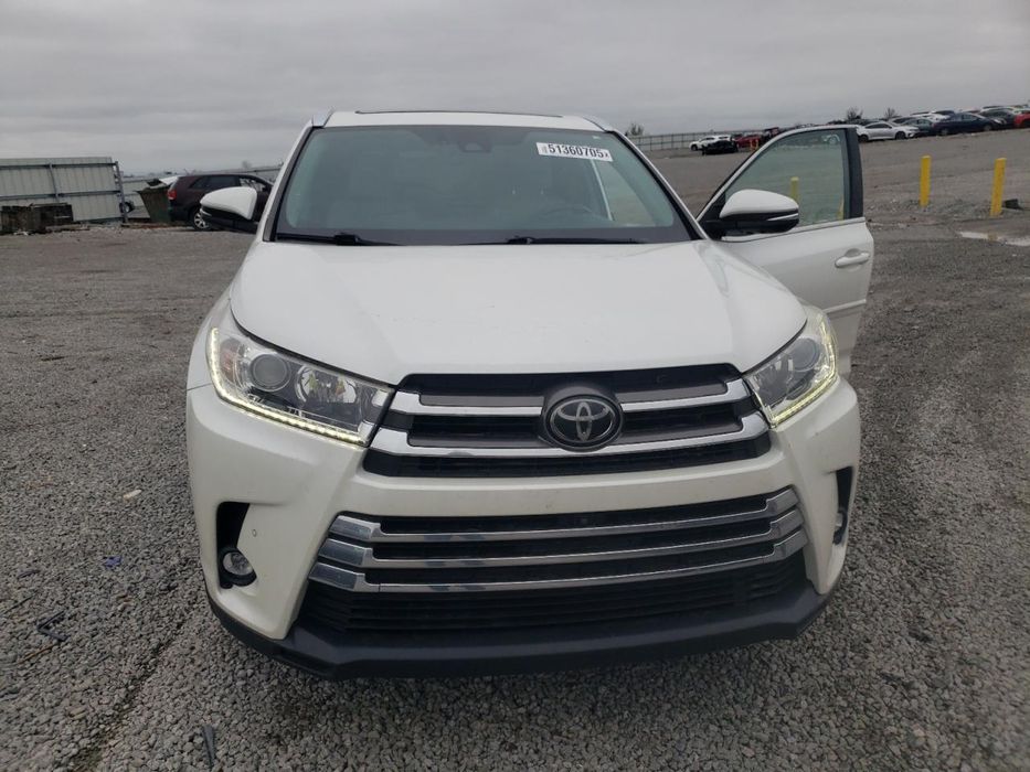 Бампер Toyora Highlander 2019- разборка тойота хайлендер запчастини