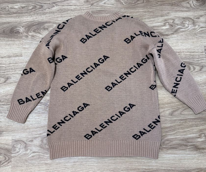 Продам светр подовжений Balenciaga