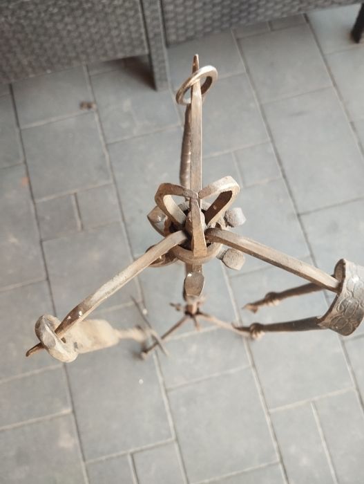 Stary vintage Stojak z  narzędziami do kominka/kuta stal