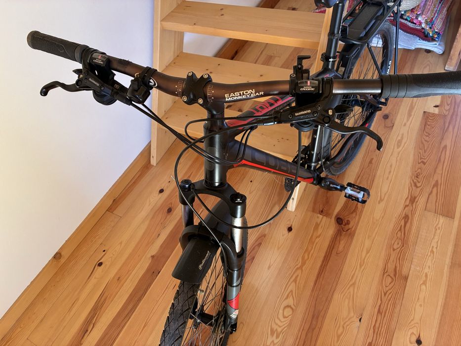 Bicicleta Cube, estimada. Vendo por nao dar uso!