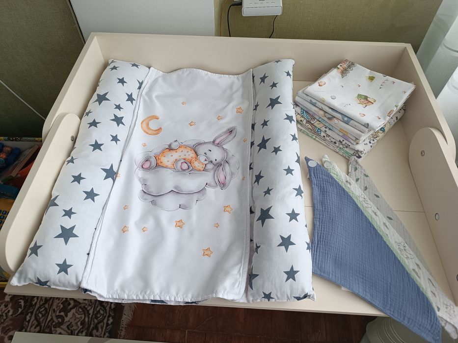 Кокон на пеленальний комод пелюшки