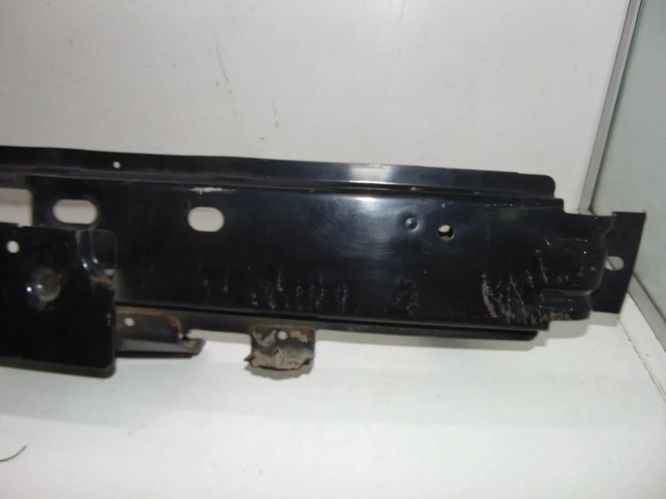 Nissan 100 NX reforço para-choques