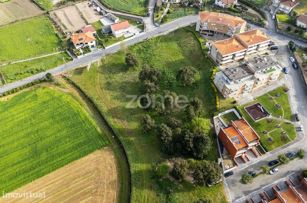 Terreno Urbanizável em Moure, Barcelos.