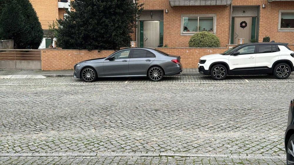 Mercedes E220d AMG "Nacional" "FULL"