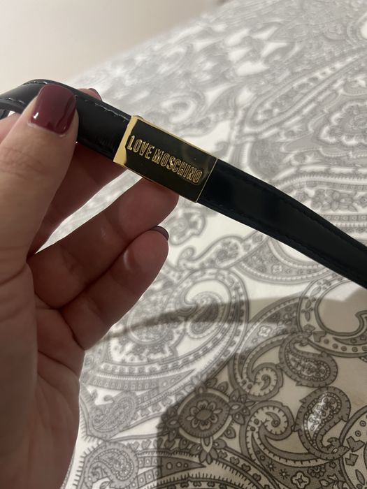 Bolsa Moschino como nova