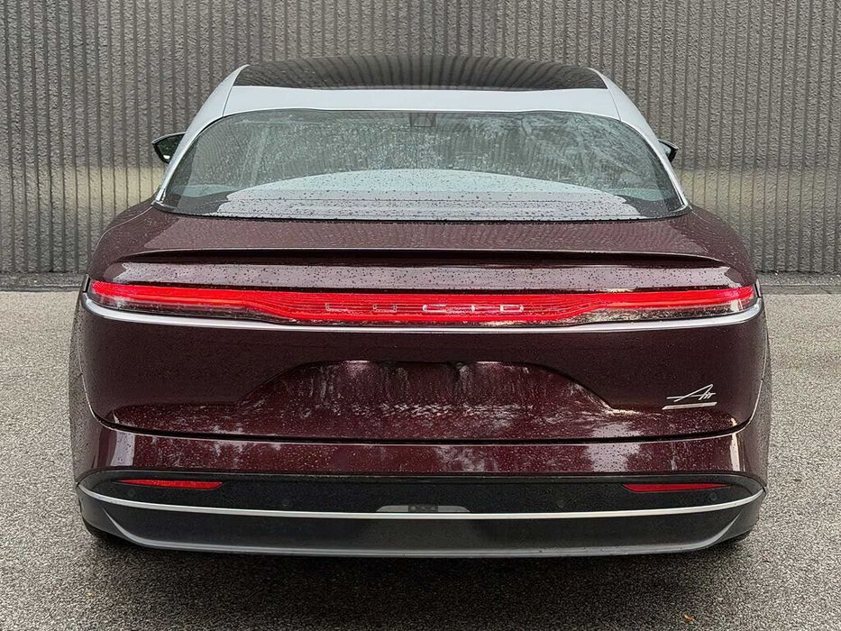 Lucid Air Grand Touring      2022