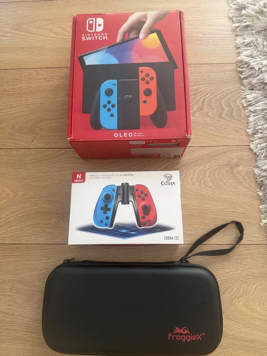 Nintendo Switch Oled super stan - zestaw