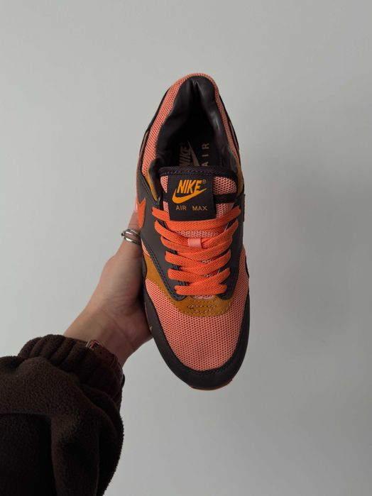 Кросівки Nike Air Max 1 King's Day premium