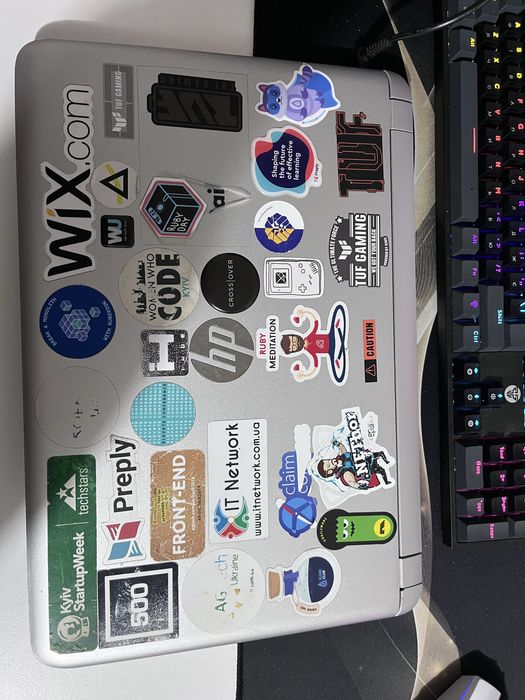 Ноутбук HP Pavilion 15-ab007ur