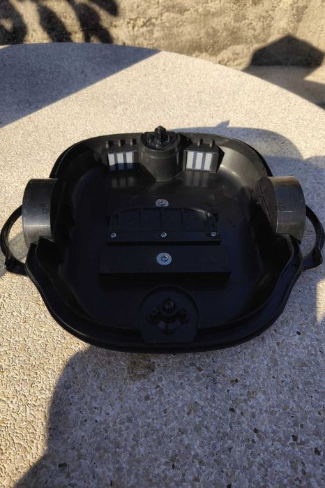 Robot limpeza de  piscinas