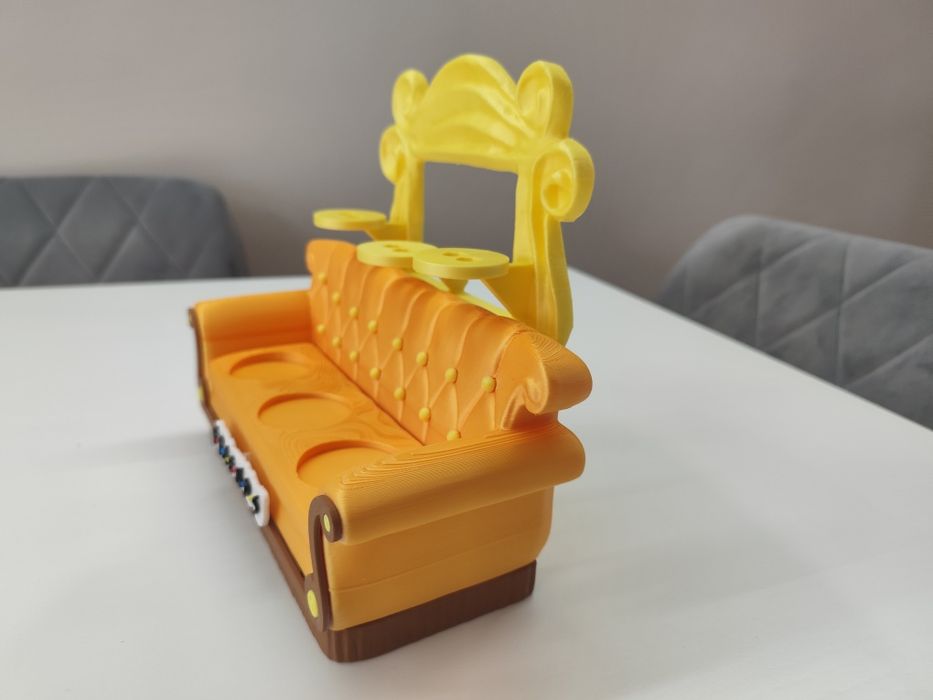 Sofá friends para figuras McDonald's