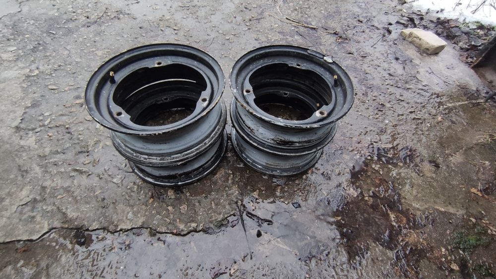 Продам колесные диски Таврия