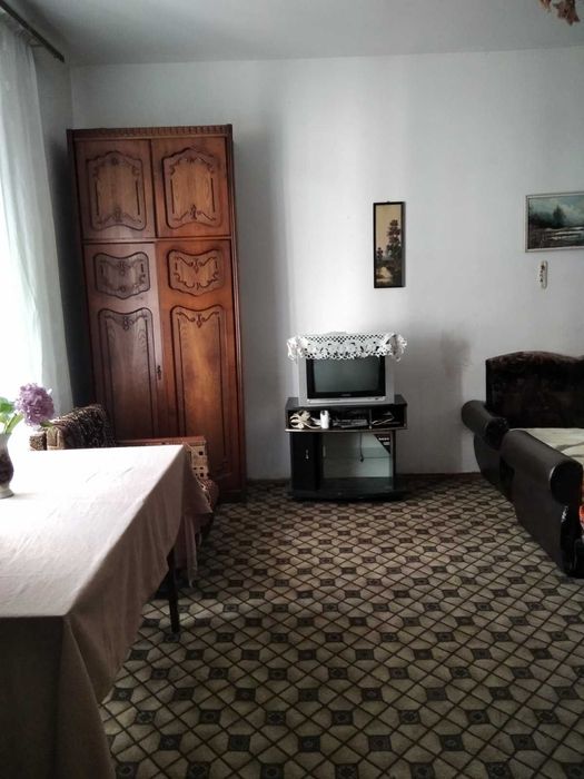 Продам 2 комн. особняк по ул. Карпатской Украины