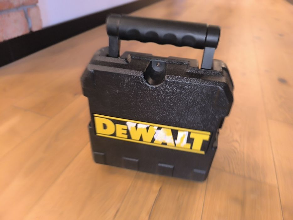 Laser krzyżowy DeWalt DW088K 10 m