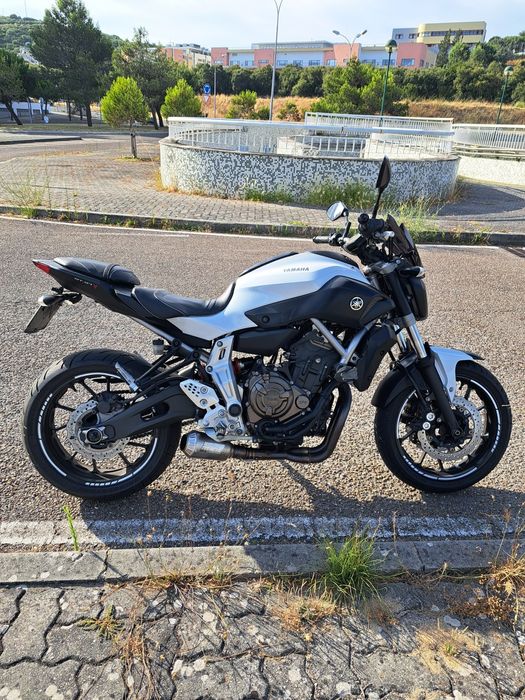 Yamaha mt 07 2015