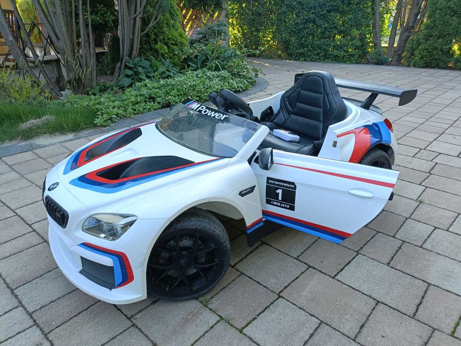 Samochód elektryczny na akumulator BMW zabawka