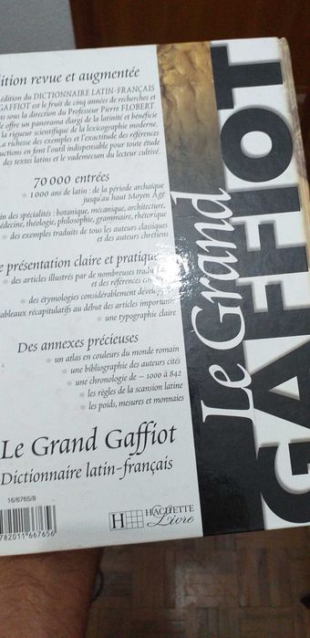 Dicionário latim francês