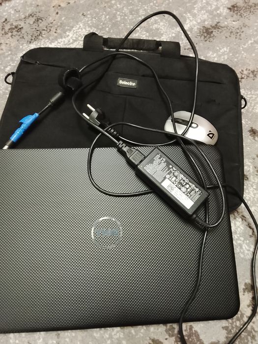 Ноутбук Dell Inspiron 3521